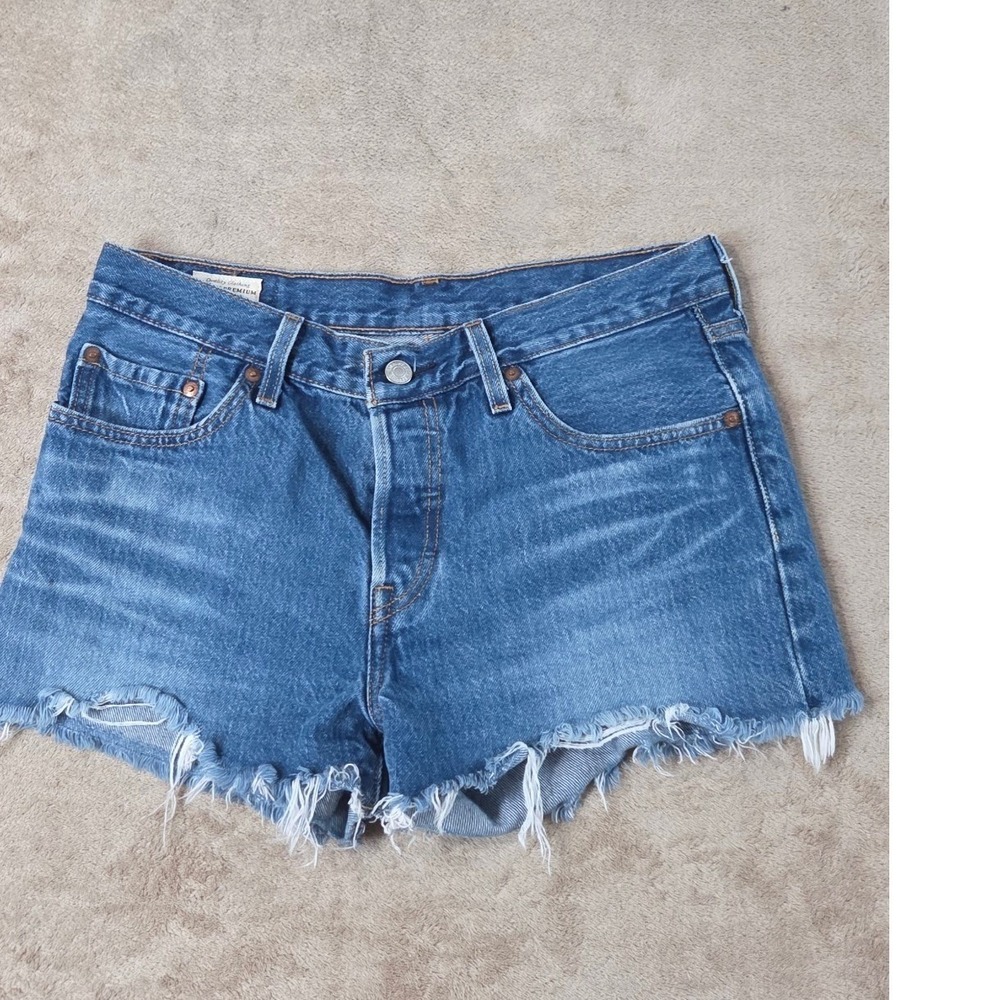 Levi's 501 Premium Denim Jean Shorts 2" Women's 28 Blue Big E Frayed Raw hem EUC